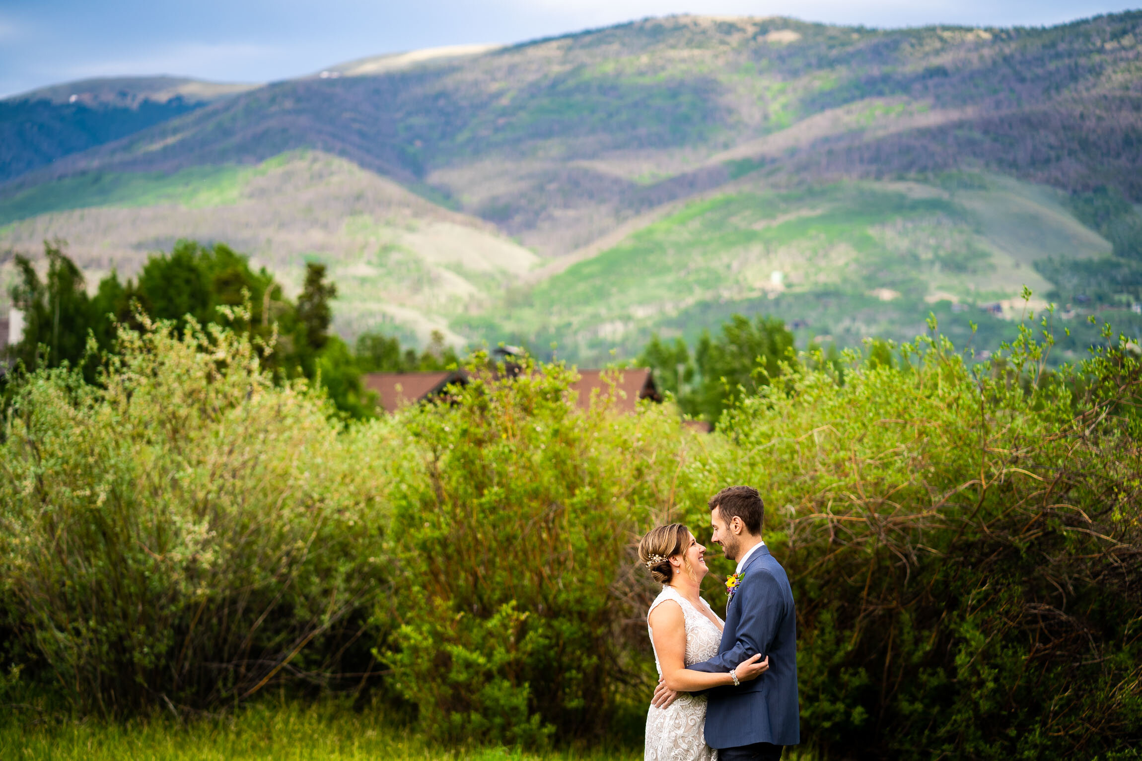 Sapphire Point Overlook, Sapphire Point Wedding, wedding photography, wedding photographer, wedding inspiration, wedding photo inspiration, Sapphire Point elopement, Sapphire Point wedding photos, Sapphire Point wedding photography, Sapphire Point elopement photographer, Summit County elopement inspiration, Mountain wedding, Mountain wedding photos, Colorado wedding photography, Colorado wedding photographer, Colorado wedding inspiration